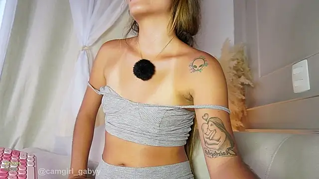 Gaby_Ferrer webcam