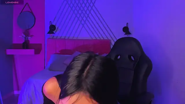 Kari_Kaory webcam