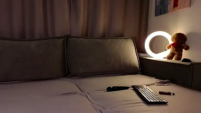 LisanBrown webcam