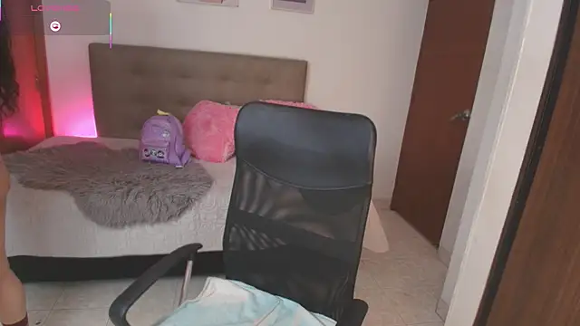 Miley_Baker webcam