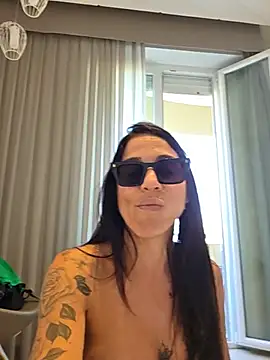 sexy7883 webcam