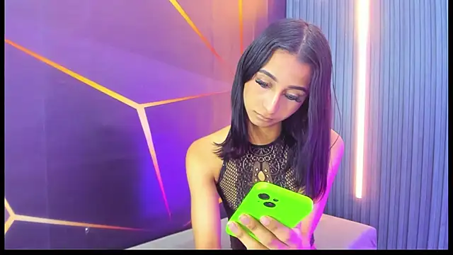Miss_Isa_ webcam