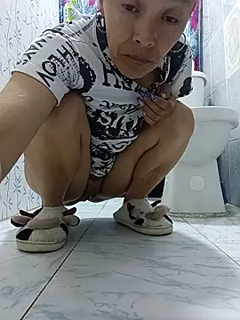 kathaardiente (F milf) - Naked ass cum