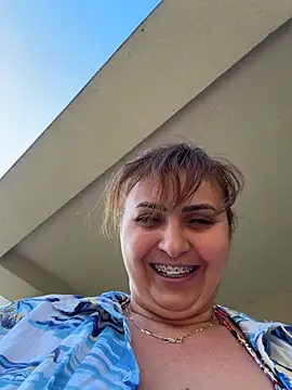 annekane (Ask my age) - oli boobs , massage them🎁VidLastTip