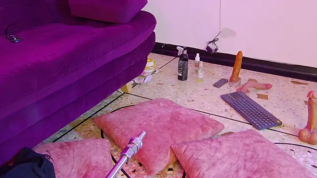 Daliana_Gounbolt webcam