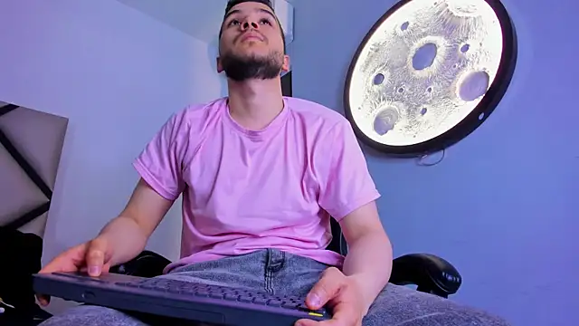mike_257 webcam