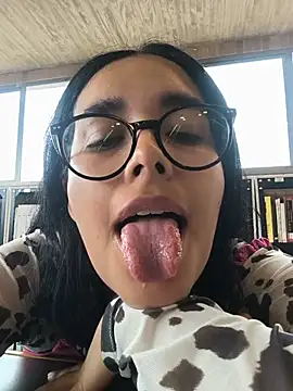 Annya-sweet webcam