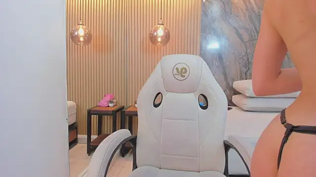 mary_spencer webcam