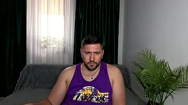 Gold_Alpha_Boy webcam