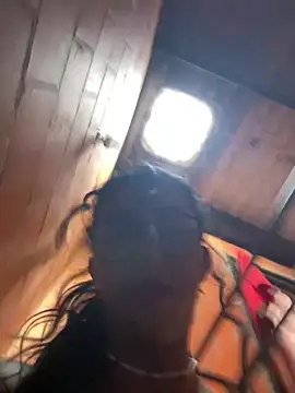 Emma__cumlovee webcam