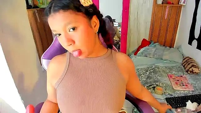 Emily_Coper18 webcam