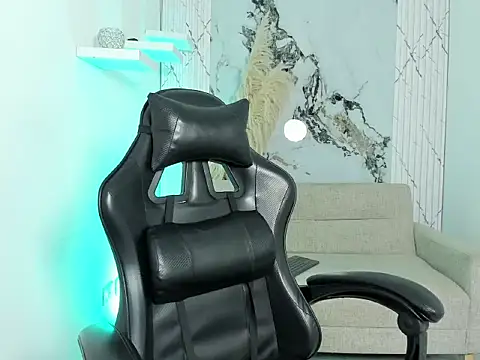 TaylorClay_ webcam