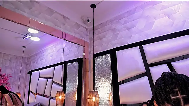 lilithadams1 - Lilithadams1's free webcam - UK Sex Cams