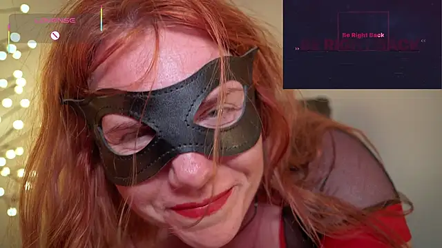 GingerAleMILF webcam