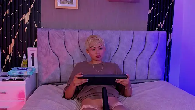 tefi_meow_ webcam