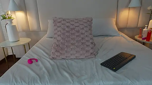 GabyJones_ webcam