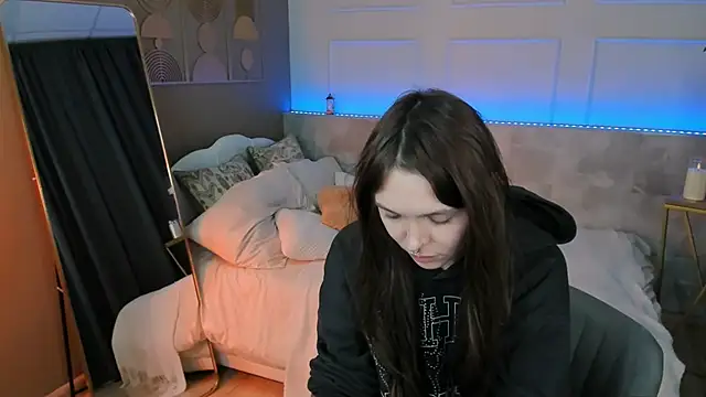 ChloeSunny webcam