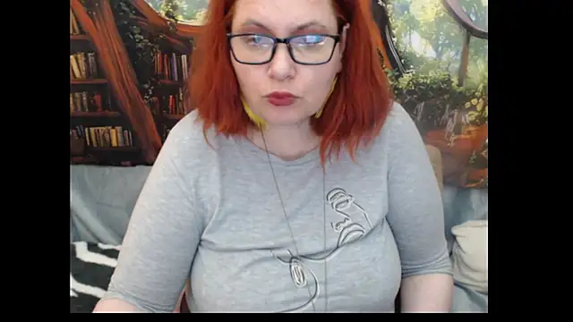 PlayfullMature webcam