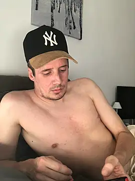 Awkwardguy webcam
