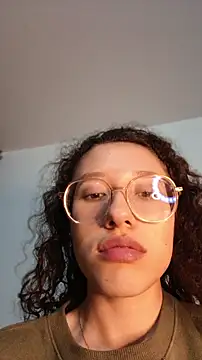 DanaaCollins webcam