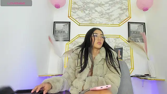 jaulyn_18__ webcam