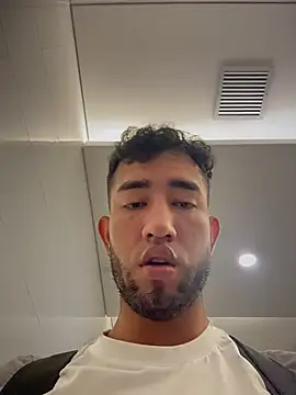liam_bronw webcam