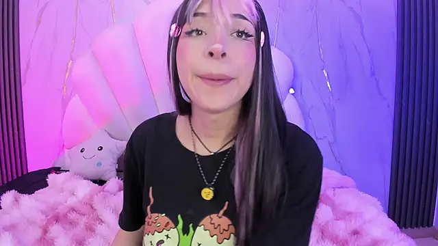 AliiceWonderland_ webcam