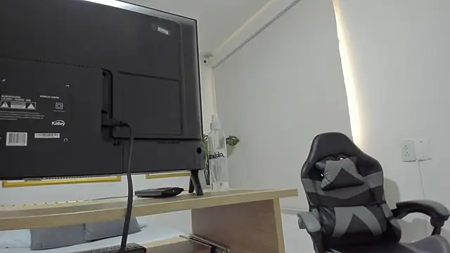 talia_florez_ webcam