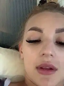SashaPri webcam