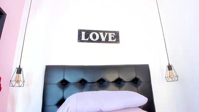 KatallelaMurillo webcam