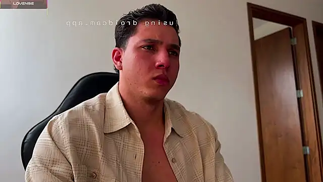 Maxx_valiant webcam