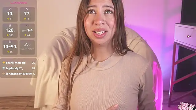 Airi_pierce webcam