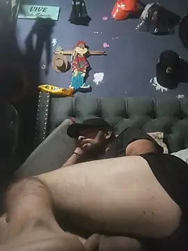 hairy_mannn webcam
