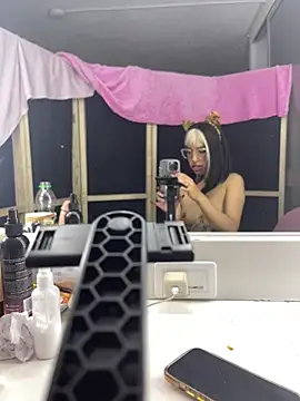 MeraSecretXXX webcam
