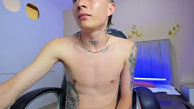 Nascary_Fox webcam