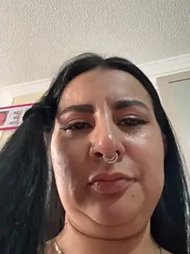 Abril_Luv webcam