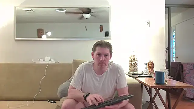 9VOLTT live cam