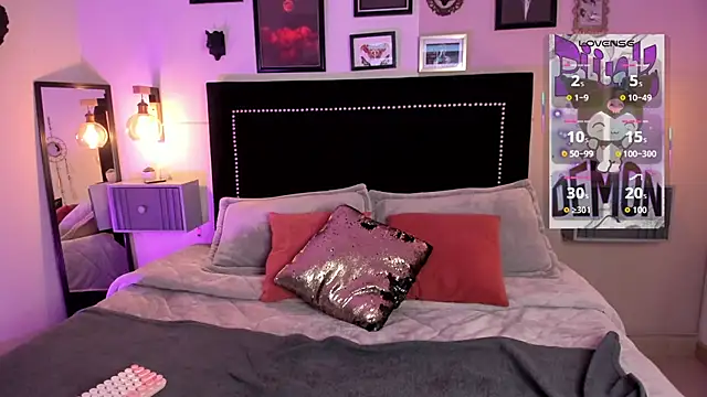pinkk_deemon webcam