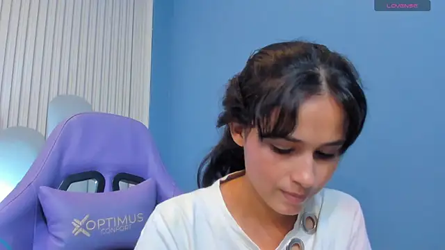 luly_dreams webcam