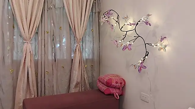 Bella_Exhibition webcam