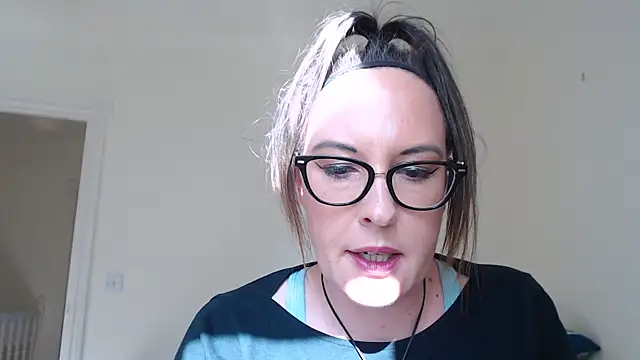 Humiliatrixxxx webcam