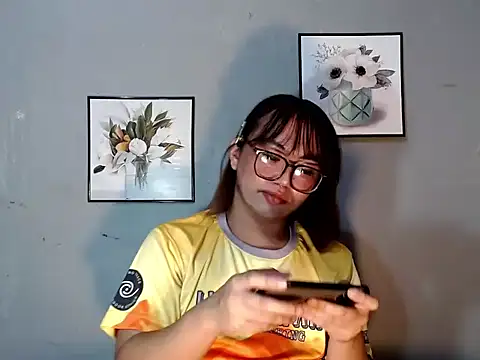 Asianblk_barbiedoll webcam