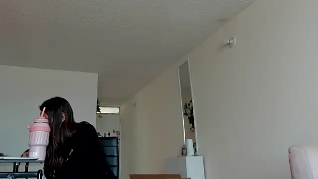 LilyGarcia webcam