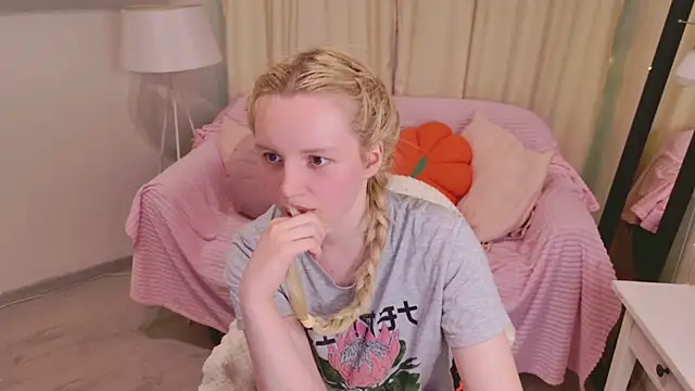 Beatrica_Klein webcam