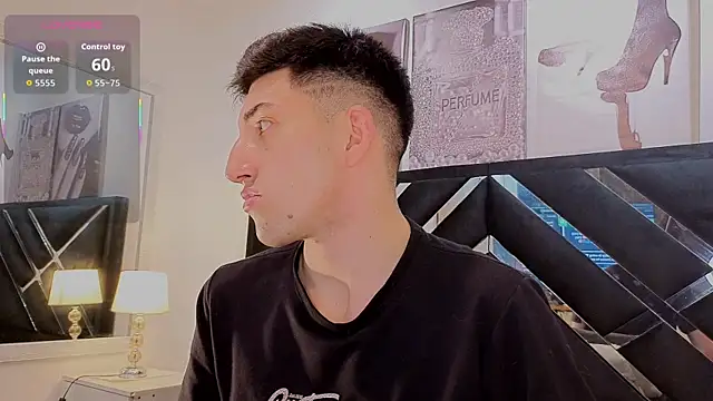 Un_Sluttyy webcam