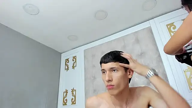 AlanaAndJames webcam