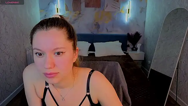Shakira_Lux webcam