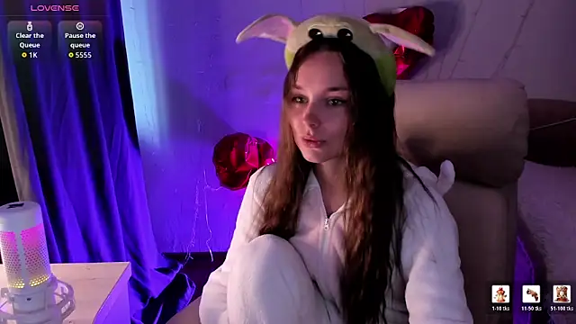 AliceOrlova webcam