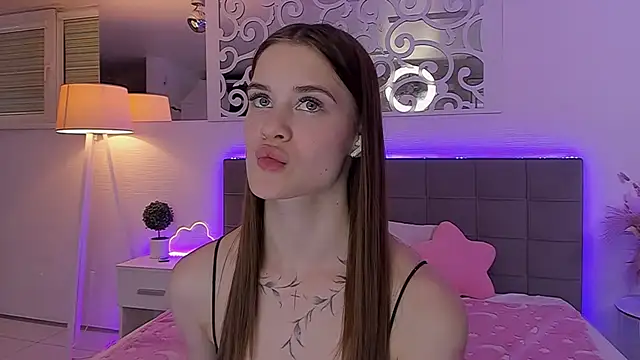 LuisaClover webcam
