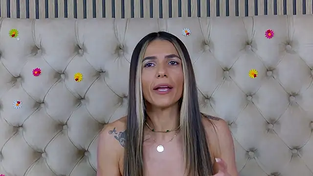 PlayfulShow webcam